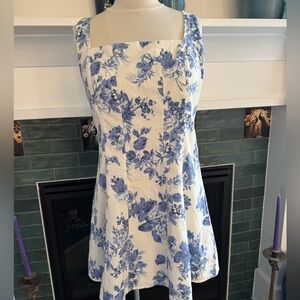 Abercrombie & Fitch Sundress NWT LP Fully lined blue & white floral 98% cotton 🪻